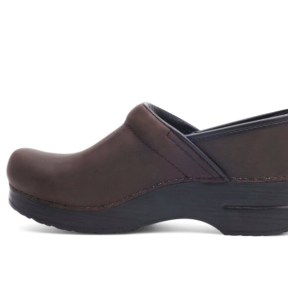 DANSKO Professional Clog - Antique Brown Oiled Clog - Picture 6 of 6